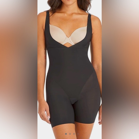 Maidenform womens Your Own Bra Singlet
FI2556 shapewear bodysuit open bust Black - Picture 1 of 10